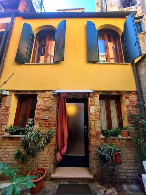Ca 3 Leoni - Romantic House In The Heart Of Velence Kültér fotó
